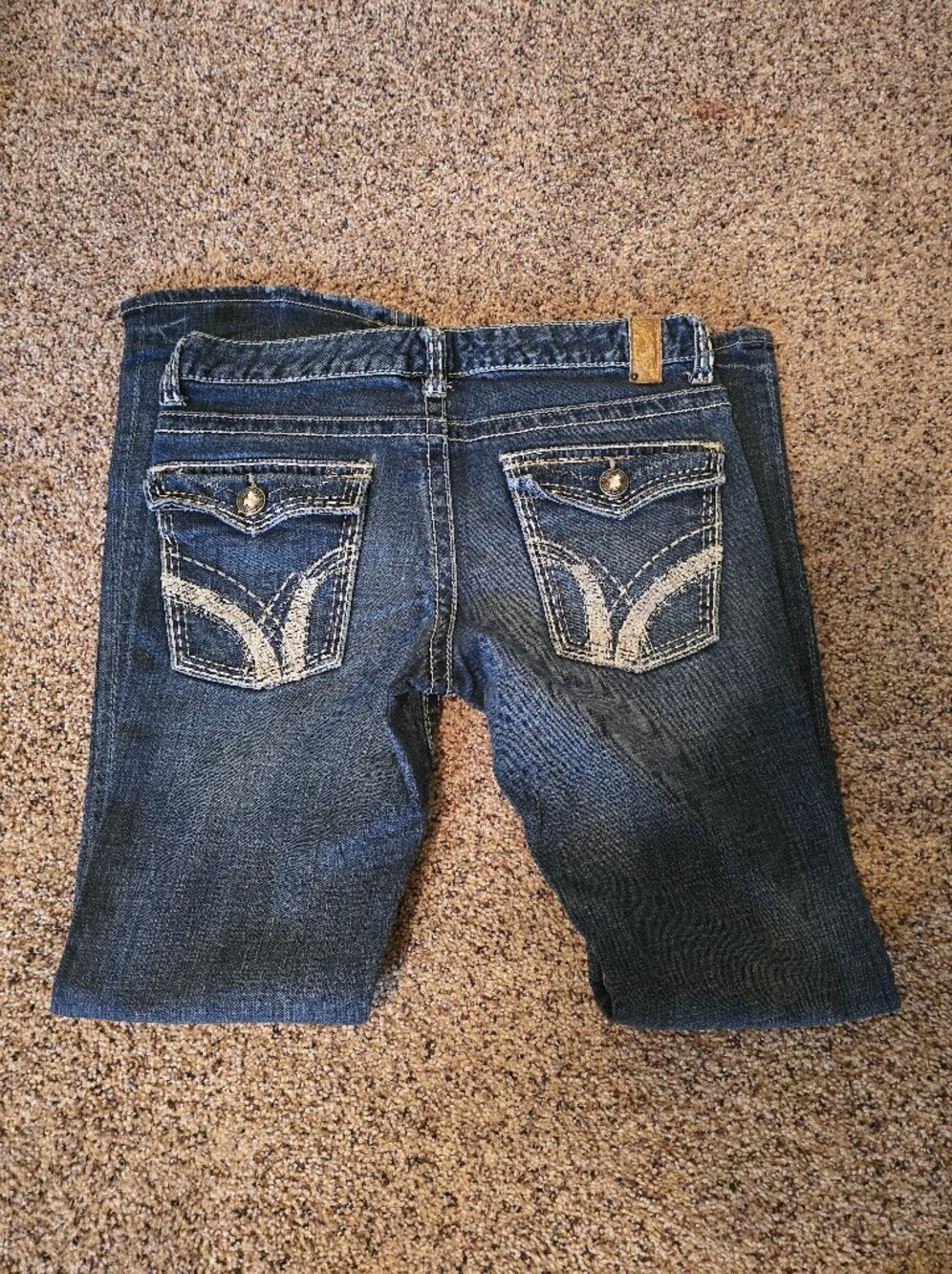 Women's Dark Blue Denim Jeans with Contrasting Back Pocket Stitching